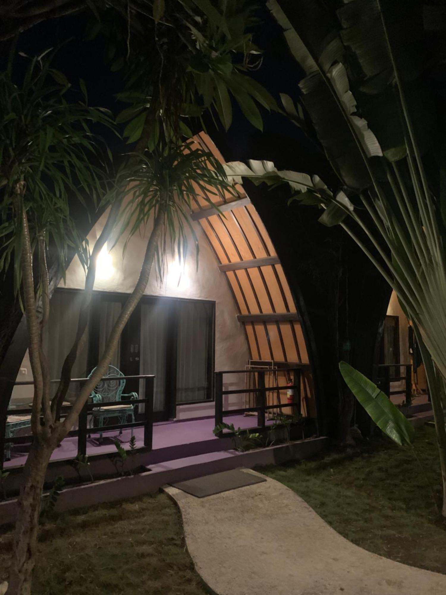 Diversia Diving Club & Bungalows Gili Trawangan Exterior foto