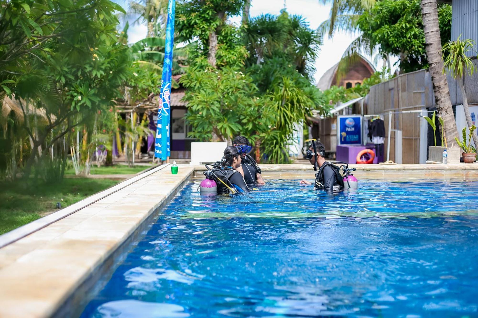 Diversia Diving Club & Bungalows Gili Trawangan Exterior foto